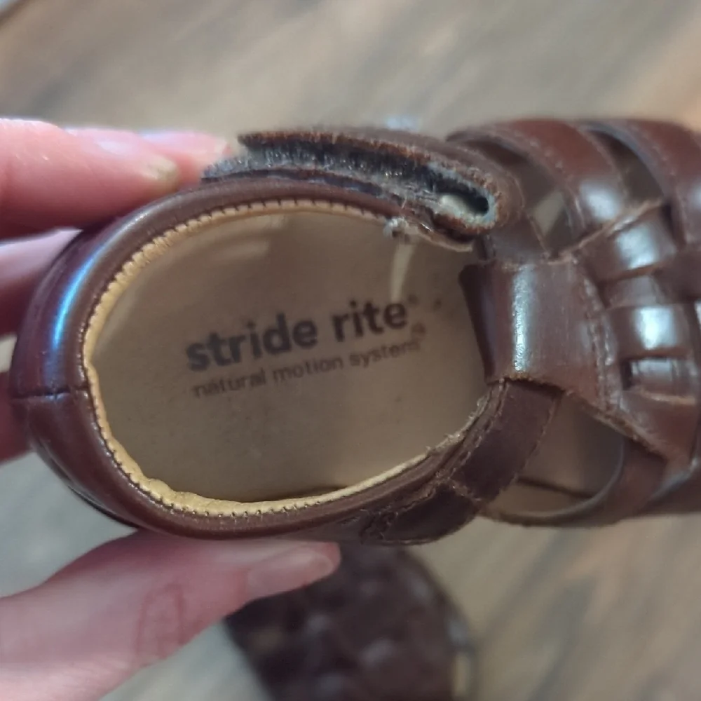 Stride Rite Dark Brown Woven Leather Fisherman Sandals for Kids - Picture 5 of 8
